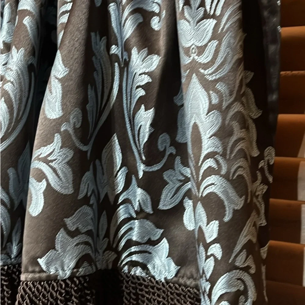 Domestications valances 19”